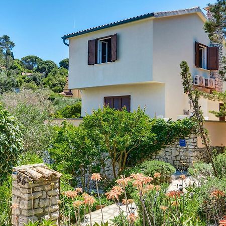 Holiday Home Villa Esperanca Veli Losinj Exterior photo